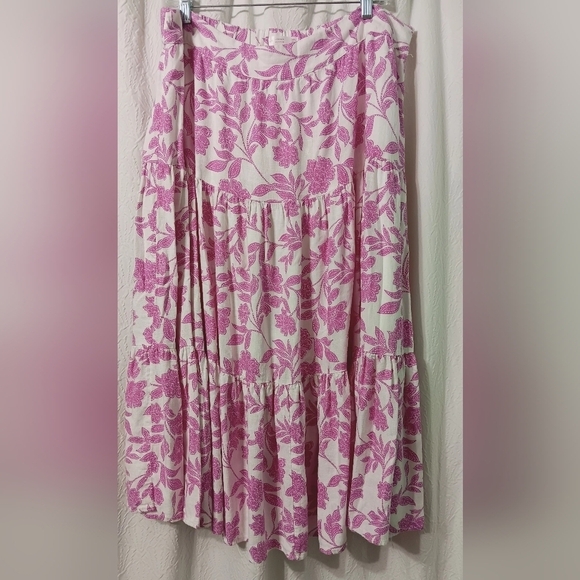 LC Lauren Conrad Floral Three Tiers Midi Skirt Size XXL - Picture 3 of 10